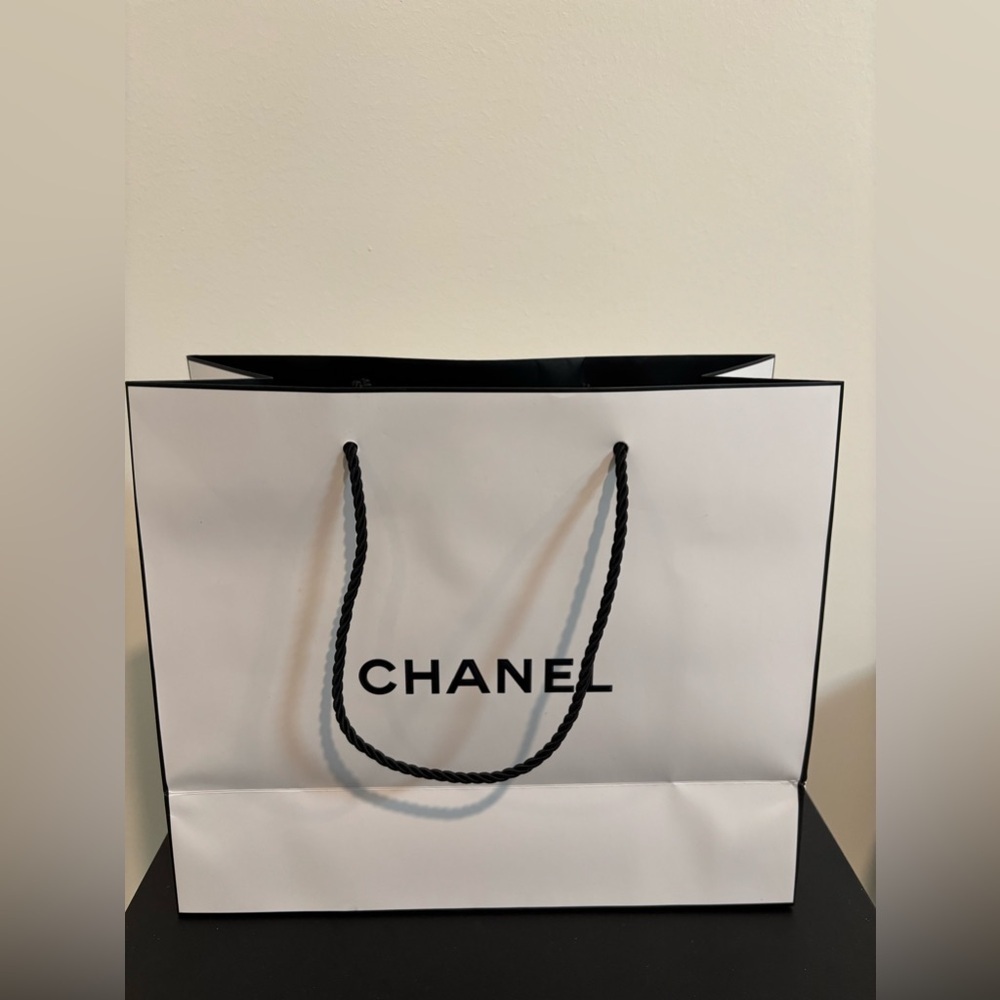 Chanel shopping bag